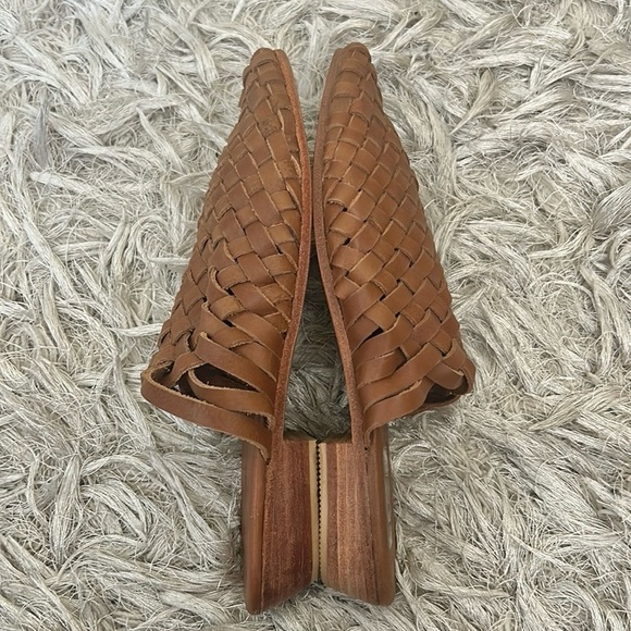 NWOB St. Agni Paris Leather Woven Almond Toe Slip-On Mules Vintage Tan Sz 36 5.5 - Picture 15 of 15